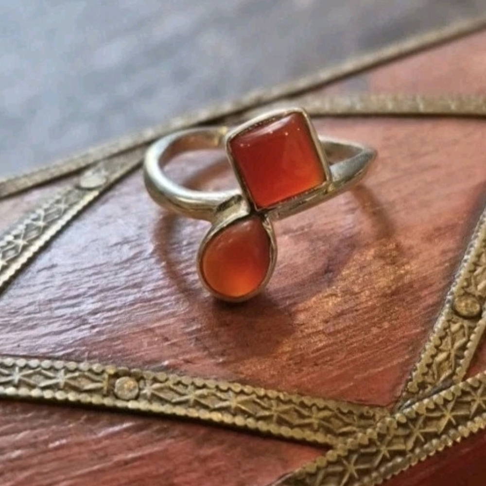 Vintage Sterling Silver Double Carnelian Ring, Size 7 - Picture 2 of 9